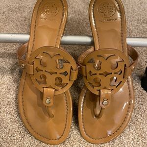Tory Burch Patent Leather Sand Sandals (10.5) used